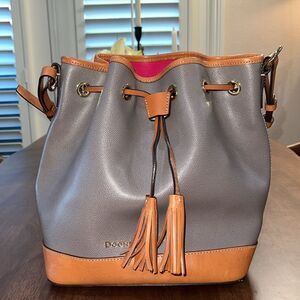 Dooney & Bourke Claremont Pebble Leather Bucket Bag Gray Tan Drawstring Tassel